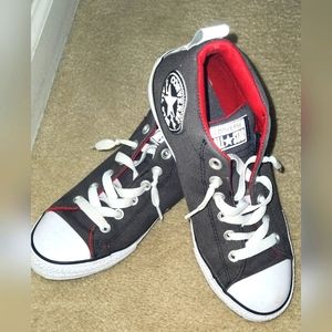 VINTAGE CONVERSE CHUCK TAYLOR  SIZE 6 SHOES SNEAKERS GOOD SHAPE